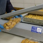 کارایی و اهمیت دستگاه شیرینگ: راهی به سوی بستهبندی حرفهای و کارآمد